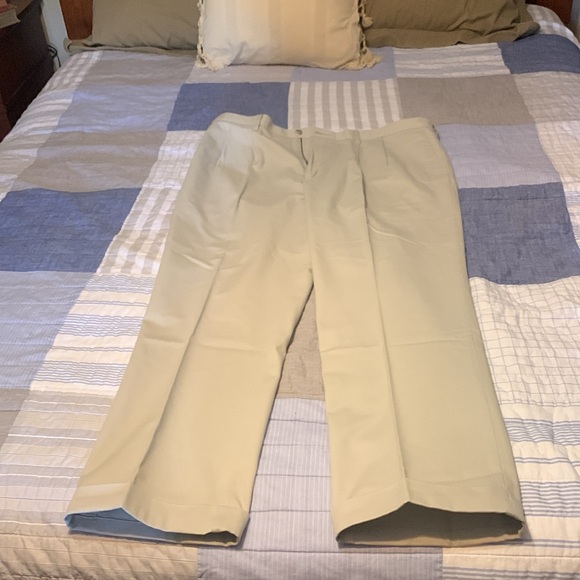 DOCKERS CUFFED DRESS PANTS:  SIZE 40 W by 30 L: NWT - Picture 5 of 10